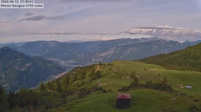 immagine della webcam nei dintorni di Pieve di Ledro: webcam San Giacomo di Brentonico