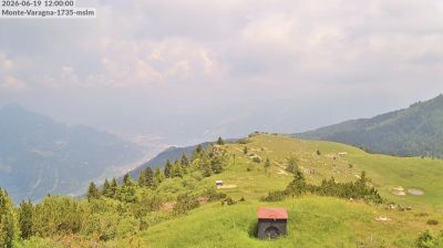 immagine della webcam nei dintorni di Malcesine: webcam San Giacomo di Brentonico