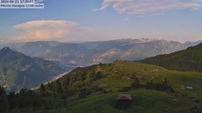 immagine della webcam nei dintorni di Nago-Torbole: webcam San Giacomo di Brentonico