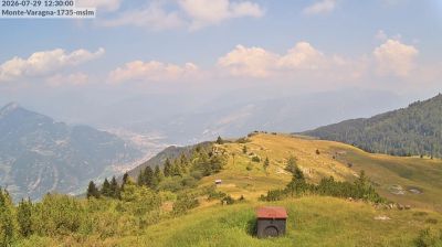 immagine della webcam nei dintorni di Tremosine sul Garda: webcam San Giacomo di Brentonico