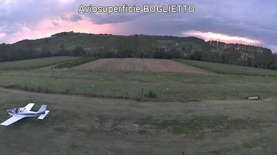 immagine della webcam nei dintorni di Benevello: webcam Costigliole d'Asti