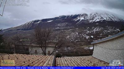 immagine della webcam nei dintorni di Ortona dei Marsi: webcam Roccacaramanico
