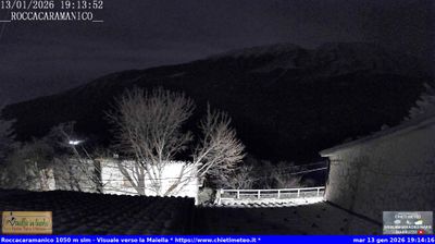 immagine della webcam nei dintorni di Postilli: webcam Sant'Eufemia a Maiella