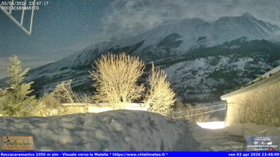 immagine della webcam nei dintorni di Ortona dei Marsi: webcam Roccacaramanico