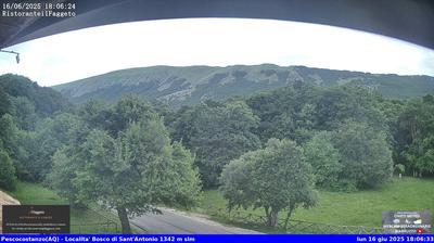 immagine della webcam nei dintorni di Opi: webcam Rocca Pia