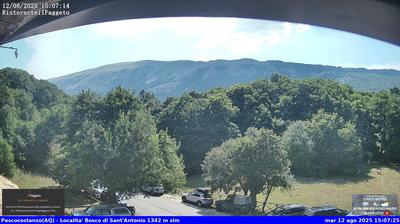 immagine della webcam nei dintorni di Sant'Eufemia a Maiella: webcam Rocca Pia