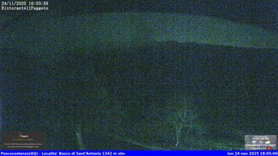 immagine della webcam nei dintorni di Cansano: webcam Rocca Pia