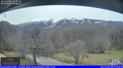 immagine della webcam nei dintorni di Ortona dei Marsi: webcam Rocca Pia