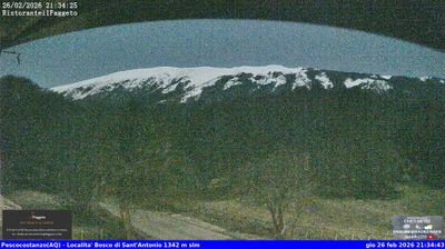immagine della webcam nei dintorni di Scontrone: webcam Rocca Pia