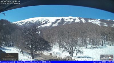 immagine della webcam nei dintorni di Caramanico Terme: webcam Rocca Pia