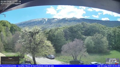 immagine della webcam nei dintorni di Pettorano sul Gizio: webcam Rocca Pia