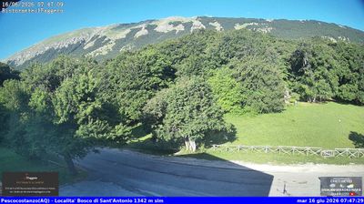 immagine della webcam nei dintorni di Opi: webcam Rocca Pia