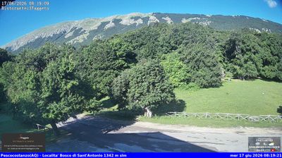 immagine della webcam nei dintorni di Pettorano sul Gizio: webcam Rocca Pia
