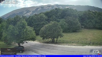 immagine della webcam nei dintorni di Sant'Eufemia a Maiella: webcam Rocca Pia
