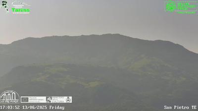 immagine della webcam nei dintorni di Casale San Nicola (alto): webcam Isola del Gran Sasso d'Italia