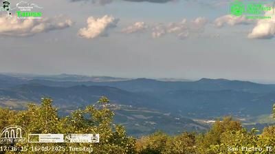 immagine della webcam nei dintorni di Scoppito: webcam Casale San Nicola (alto)