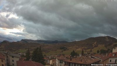 immagine della webcam nei dintorni di Perticara di Novafeltria: webcam Montecopiolo