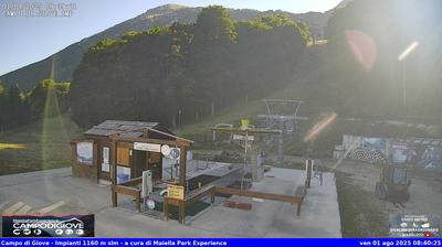 immagine della webcam nei dintorni di Pettorano sul Gizio: webcam Campo di Giove