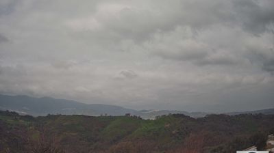 immagine della webcam nei dintorni di Spezzano della Sila: webcam Torano Castello