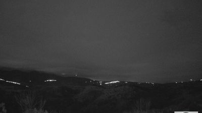 immagine della webcam nei dintorni di Spezzano della Sila: webcam Torano Castello