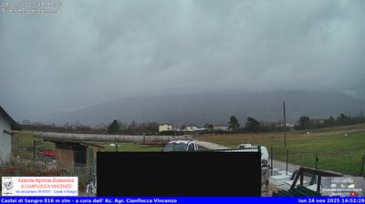 immagine della webcam nei dintorni di Roio del Sangro: webcam Castel di Sangro