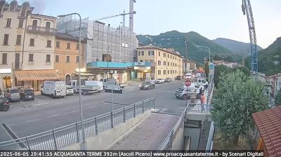 immagine della webcam nei dintorni di Castelluccio Norcia: webcam Acquasanta Terme