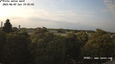 immagine della webcam nei dintorni di Milano Turro: webcam Garbagnate Milanese