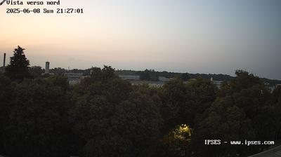 immagine della webcam nei dintorni di Milano Borgogna: webcam Garbagnate Milanese