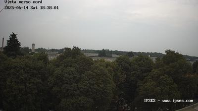 immagine della webcam nei dintorni di Milano Napoli: webcam Garbagnate Milanese