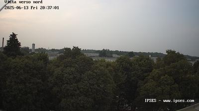 immagine della webcam nei dintorni di Milano Selvanesco: webcam Garbagnate Milanese