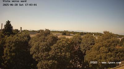 immagine della webcam nei dintorni di Milano Napoli: webcam Garbagnate Milanese
