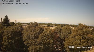 immagine della webcam nei dintorni di Milano Parco Bosco in città: webcam Garbagnate Milanese