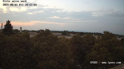 immagine della webcam nei dintorni di Milano Santa Giulia: webcam Garbagnate Milanese