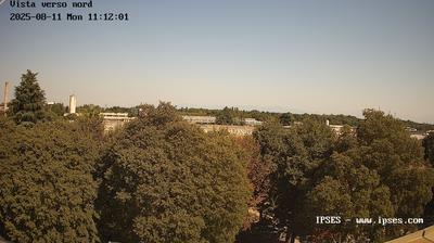 immagine della webcam nei dintorni di Passirana: webcam Garbagnate Milanese