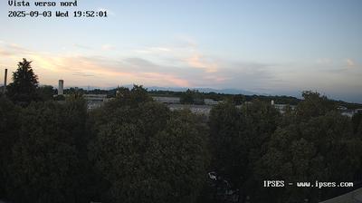 immagine della webcam nei dintorni di Milano Cascina Gobba: webcam Garbagnate Milanese