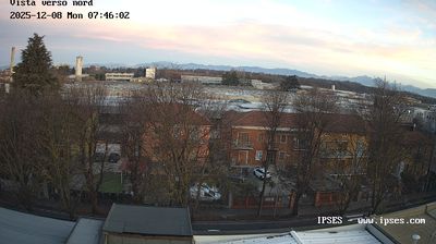 immagine della webcam nei dintorni di Milano Cagnola: webcam Garbagnate Milanese