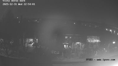 immagine della webcam nei dintorni di Milano Campo dei Fiori: webcam Garbagnate Milanese