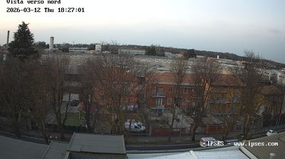 immagine della webcam nei dintorni di Milano Campo dei Fiori: webcam Garbagnate Milanese