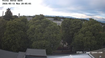 immagine della webcam nei dintorni di Milano Duomo: webcam Garbagnate Milanese