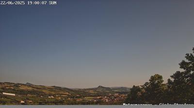 immagine della webcam nei dintorni di Perticara di Novafeltria: webcam Poggio Berni