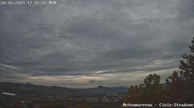 immagine della webcam nei dintorni di Fogliano Marina: webcam Poggio Berni