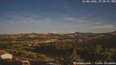 immagine della webcam nei dintorni di Carpegna: webcam Poggio Berni