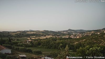 immagine della webcam nei dintorni di Fogliano Marina: webcam Poggio Berni