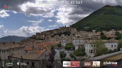 immagine della webcam nei dintorni di Macchia d'Isernia: webcam San Donato Val di Comino
