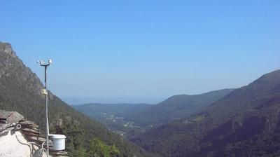 immagine della webcam nei dintorni di Brosso: webcam Traversella