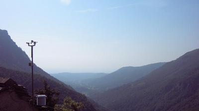 immagine della webcam nei dintorni di Ronco Canavese: webcam Traversella