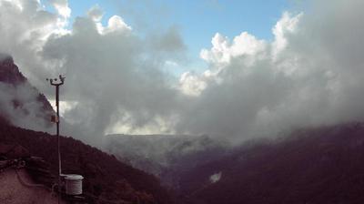 immagine della webcam nei dintorni di Brosso: webcam Traversella