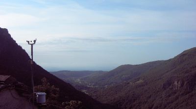 immagine della webcam nei dintorni di Castelnuovo Nigra: webcam Traversella