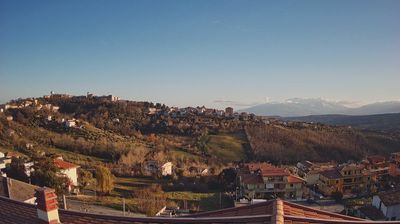immagine della webcam nei dintorni di Castiglione Messer Raimondo: webcam Penne
