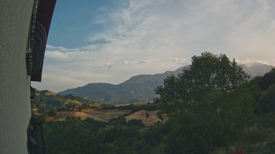 immagine della webcam nei dintorni di Loreto Aprutino: webcam Arsita